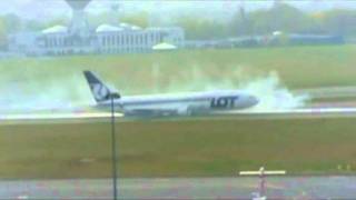 Boeing 767 Emergency Landing Warsaw 2011 [upl. by Kissiah]