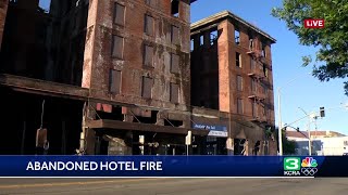 Abandoned hotel catches fire in Marysville [upl. by Eehc369]