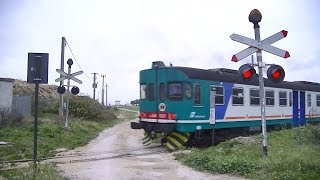 Spoorwegovergang Minervino Murge I  Railroad crossing  Passaggio a livello [upl. by Gnex]