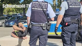 🚨🚔 Renitenter Badegast verletzt mehrere Polizisten im Laguna Badeland in Weil am Rhein 15092024 [upl. by Eirffej]