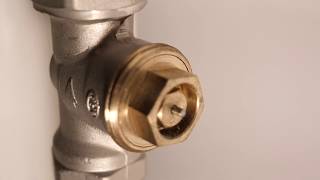 HOW TO  Hoe een thermostatische kraan deblokkeren  ENGIE [upl. by Jay]