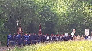 Ascension Gerpinnes 2018 6 Sortie de la châsse Sainte Rolende 2ème tour [upl. by Soinski859]