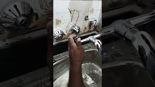 Sink mixer fitting sortvideo plumberwork [upl. by Coucher]