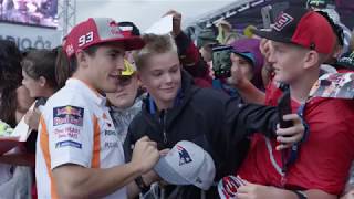 MotoGP 2018  Autogrammstunden [upl. by Fosdick]