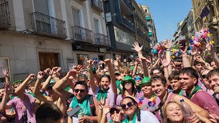 Cabalgata tras el cohete en Huesca fiesta y más fiesta [upl. by Gelasius]