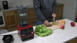 Rohkost Video grüner Smoothie mit Vitamix TNC 5200 [upl. by Berenice]