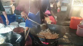 Best Charcoal Char Keow Teow in Penang MUST TRY hawkerfood travel penang tourism malaysia [upl. by Rosene]