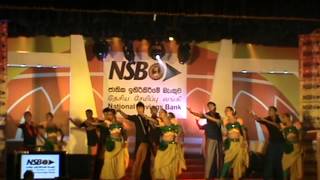 රා රා රා බොම්බියේSri lankan dancing songsRA RA RA BOMBIYESUNIL EDIRISINGHE [upl. by Neitsirk]