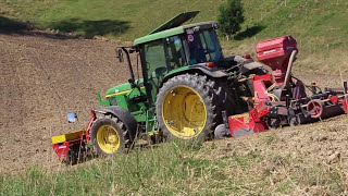 Kombiniert Säen  Hatzenbichler  Pegararo  John Deere 6210 [upl. by Enilecram44]