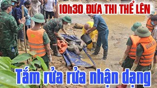 ĐƯA THI THỂ sâu 3 mét lên bờ để người thân nhận dạng tại làng nủ [upl. by Esten]