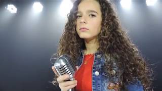 Madeleine  Mini Cover  Invisible  Malú [upl. by Dihahs]