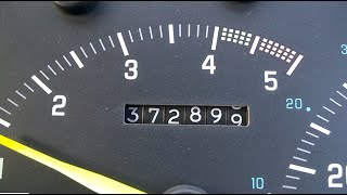 How Mechanical car odometer works [upl. by Ruscio]