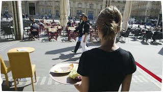 LES POLÉMIQUES AVEC LE RAMADAN COMMENCENT DÉJÀ  IL AURAIT FRAPPÉ UNE SERVEUSE QUI SERT DE LALCOOL [upl. by Charlton]