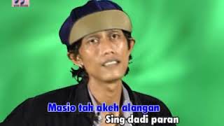 Catur Arum feat Neno  Janur Melengkung Official Music Video [upl. by Lovett]