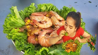 Fry shrimp with corn Yummy cooking with seafood recipe  Taste seafood with vegetables [upl. by Libove741]