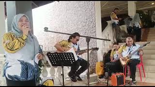 Lemak Manis Cover by Half Time Busker [upl. by Alvira34]