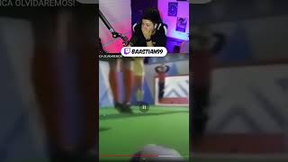 La gente está muy loca 😂 comerciales publicidades propaganda reaccion twitch mexico streamer [upl. by Auhsohey]