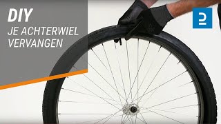 Fietsonderhoud Hoe je achterwiel met vrijwiel zelf vervangen [upl. by Casanova]