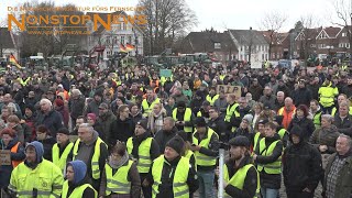 Tausende demonstrieren bei Großdemo des Mittelstandes in Leer Ostfriesland [upl. by Nwahsram]