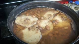 GORDITAS EN FRIJOLES DE LA OLLA Y CHILES JALAPEÑOS RELLENOS  Lorena Lara [upl. by Tnarb898]