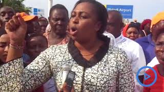 Malindi MP Aisha Jumwa leads antiJubilee songs to celebrate Supreme Court Judgment [upl. by Westfahl]