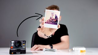 How to use a POLAROID CAMERA correctly  Polaroid OneStep 2 [upl. by Riek40]