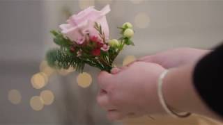 How to Make a Christmas Gift Tag with Flowers [upl. by Kotick]