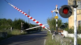 Spoorwegovergang CarmianoMagliano I  Railroad crossing  Passaggio a livello [upl. by Thenna]