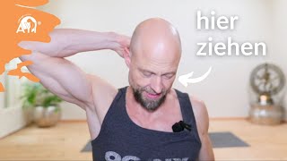 Yogatherapeutische Praxis für die Halswirbelsäule mit Dr Ronald Steiner [upl. by Gelhar]