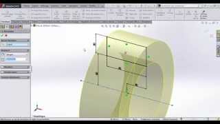 SolidWorks Tutorial 2  Bossage et Enlèvement de Matière par Révolution Débutant [upl. by Adnawyek]