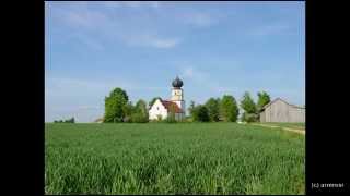 Bilderreise durch die Jahreszeiten  Die Kirche von Erggertshofen im Landkreis NeumarktOpf [upl. by Duma]