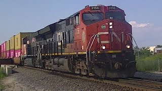 CN 3156 CN 3233 Veterans Unit Southbound Q116 Internodal Fond Du Lac Wisconsin 07062024 [upl. by Elata]