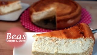 Bester KÄSEKUCHEN mit Boden – Omas Quarkkuchen Rezept [upl. by Rutter]