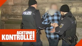 Aggressiver Mann beleidigt amp bedroht Polizei  Achtung Kontrolle  Kabel Eins [upl. by Arin550]