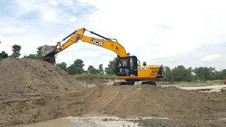 JCB Excavator Machine Making Dam in River  Excavator Working on River side [upl. by Aneleh]