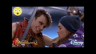 Combat contre les pirates  Descendants 2  Disney Channel BE [upl. by Castera]