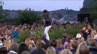 Måns Zelmerlöw Cara mia Live  Allsång på Skansen [upl. by Cindra951]