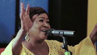 Yaw Sarpong Live Studio PerformanceEWURADE NA AYE [upl. by Iver786]