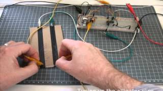 40106 Sync Oscillator with DIY VHS Resistor [upl. by Irek]