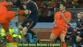 Patada Voladora De Jong a Xabi Alonso España Vs Holanda 2010 [upl. by Cohin593]