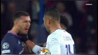 Casemiro agarra del cuello Paredes [upl. by Narot306]