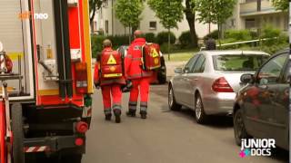 Junior Docs Folge 9 Staffel 2 ZDF NEO KRANKENHAUS  RETTUNGSDIENST  OPSAAL Reportage [upl. by Venita]