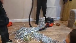 HENRY HOOVER Hoovering TINSEL Funtime Broken full Henry hoover vacuum [upl. by Donoghue]