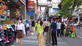 4K 🇹🇭 Walking Downtown Bangkok  Vibrant Silom Road during Rush Hour  Thailand 2023 [upl. by Yentirb594]