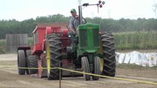 Tractor Pull John Deere 70 Diesel [upl. by Suoilenroc]