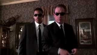 MEN IN BLACK 1  BEATRICE CLIP [upl. by Alliber704]