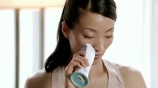 Tria Acne Clearing Blue Light  How To Use  Tria Beauty® [upl. by Aneerak758]