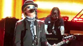 Its So Easy  Guns N Roses Live at Subiaco Oval Perth Western Australia 21st February 2017 [upl. by Reynold]