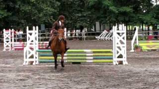 Noémie YGER à Lamotte Beuvron Finale Hunter Club Poney 1 A Le Parcours [upl. by Florance]