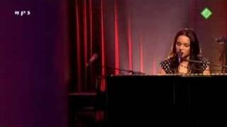 02 Norah Jones  sinkin soon live in Amsterdam [upl. by Nannaihr266]